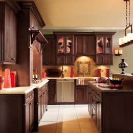 dark_maple_kitchen_cabinets