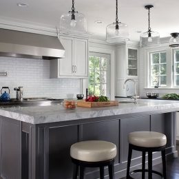 C12163_PlaneFancyLivingstonTulaneKitFull_184_Orig_2C1R_1080_670_80