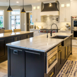 Gathering-in-Georgetown2-Landscape