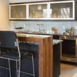 Canongate door style in Maple finished in Mystic Grey